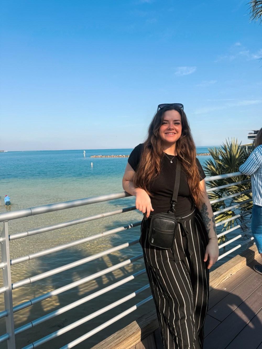 Meet your Posher, Kira